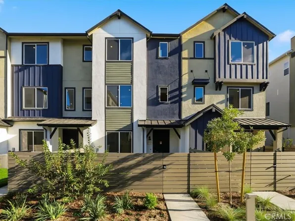 27318 Bear Creek Ln, Valencia, CA 91381