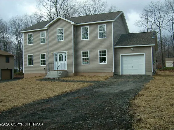 7154 Falstaff Dr, Tobyhanna, PA 18466