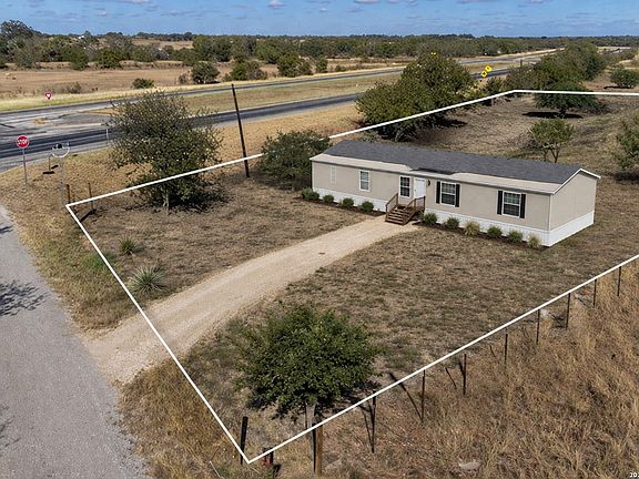 3rd image of 23 Duncan Rd