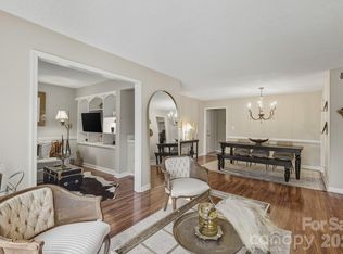 7034 Quail Hill Rd, Charlotte, NC 28210