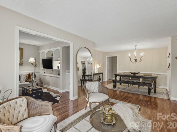 7034 Quail Hill Rd, Charlotte, NC 28210