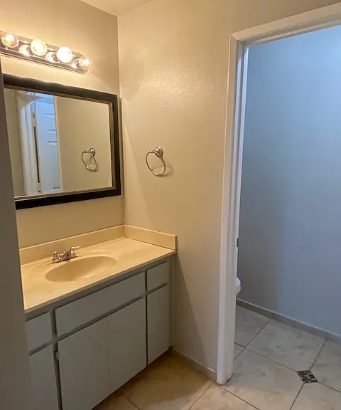 1253 Hawthorn St — Photo 14