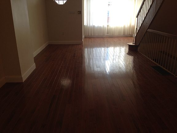 2nd image of 2815 S Sheridan St