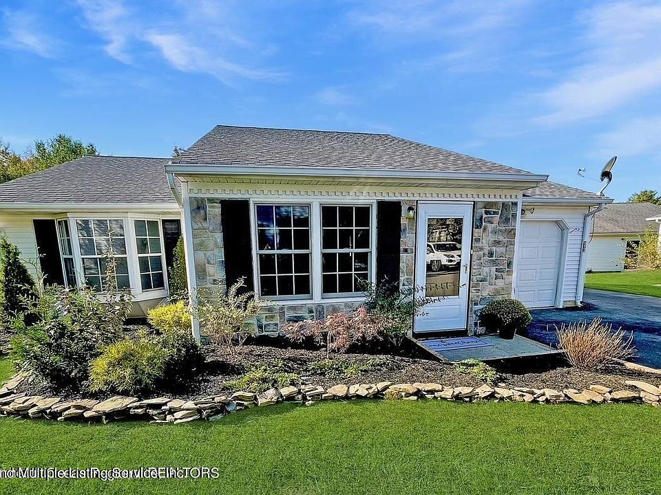 22 Ivy Ridge Close, Freehold, NJ 07728 Zillow