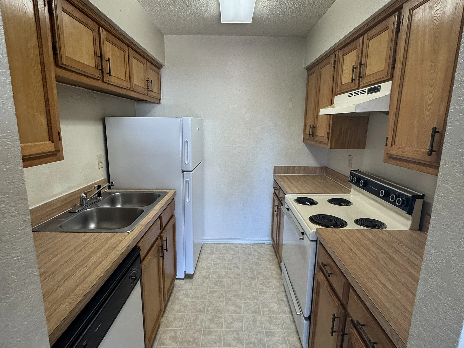 Studio, 440 sqft, $825 — Photo 3