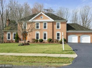 7504 Rambling Ridge Dr, Fairfax Station, VA 22039