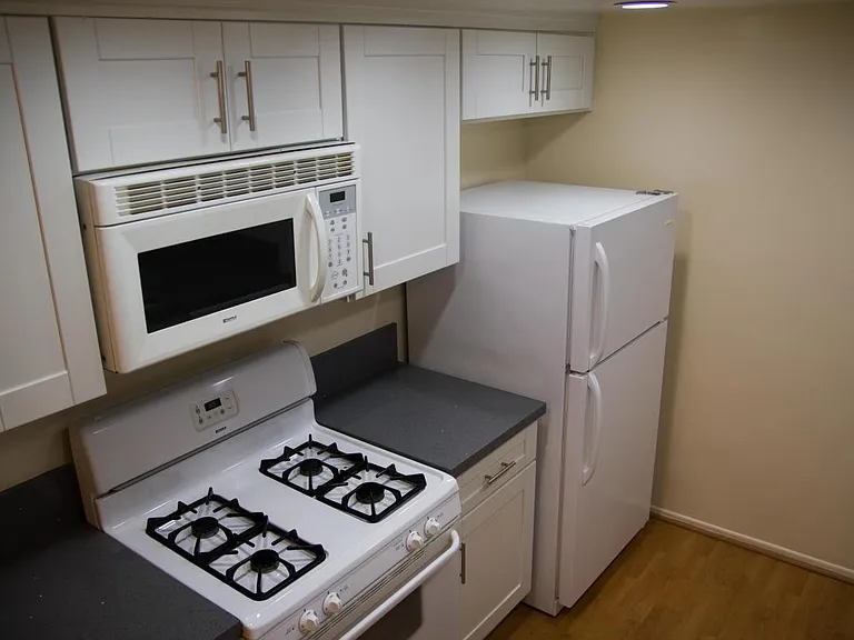 1730 Camden Ave #104 — Photo 11