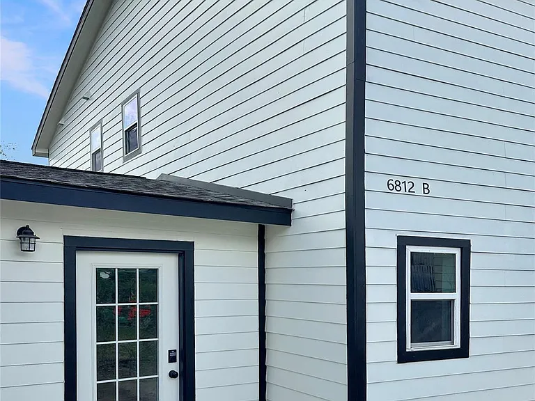 6812 Avenue Q #C — Photo 6