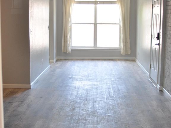 3rd image of 1958 Greenpoint Dr APT 302