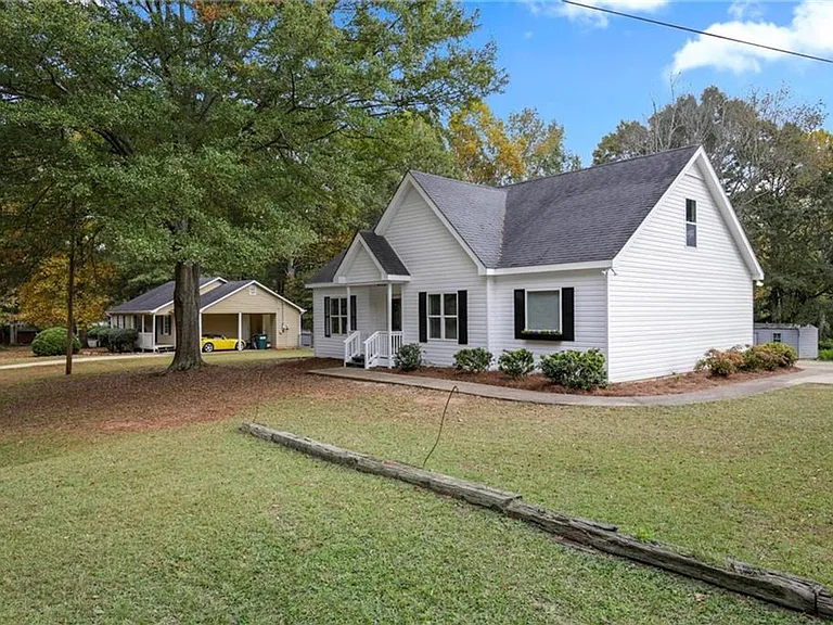 1312 Lake Paradise Rd — Photo 24