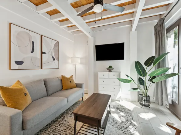 33 1/2 Cannon St #402, Charleston, SC 29403