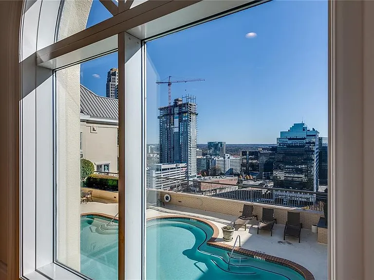 3334 Peachtree Rd NE #1902 — Photo 42