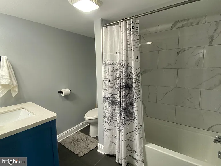 522 W King St — Photo 45