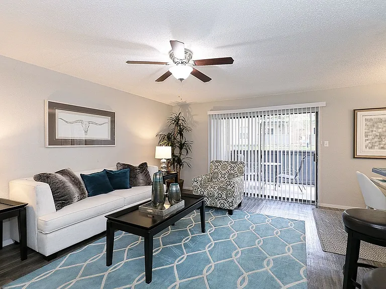 City Crest Apartments — Photo 89