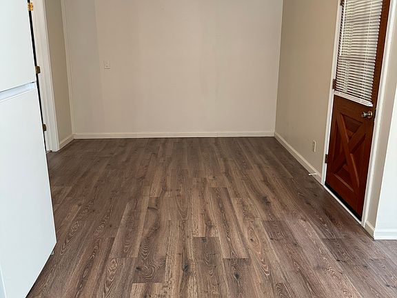 4th image of 505 Glen St #3