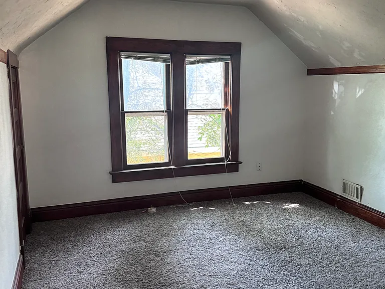 703 Peterson St — Photo 25