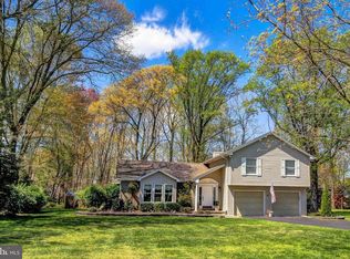 654 White Swan Dr, Arnold, MD