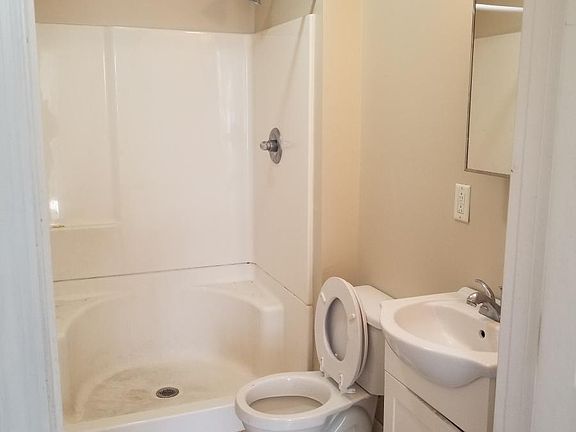 2nd image of 212 Giffin Ave #2