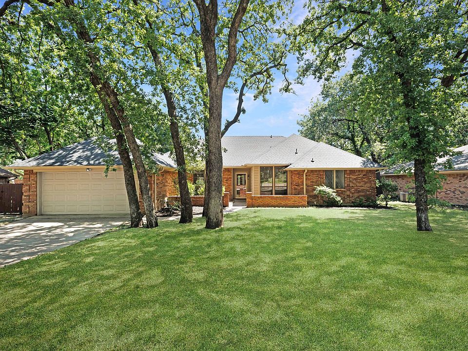 1st image of 2015 Tanglewood Dr