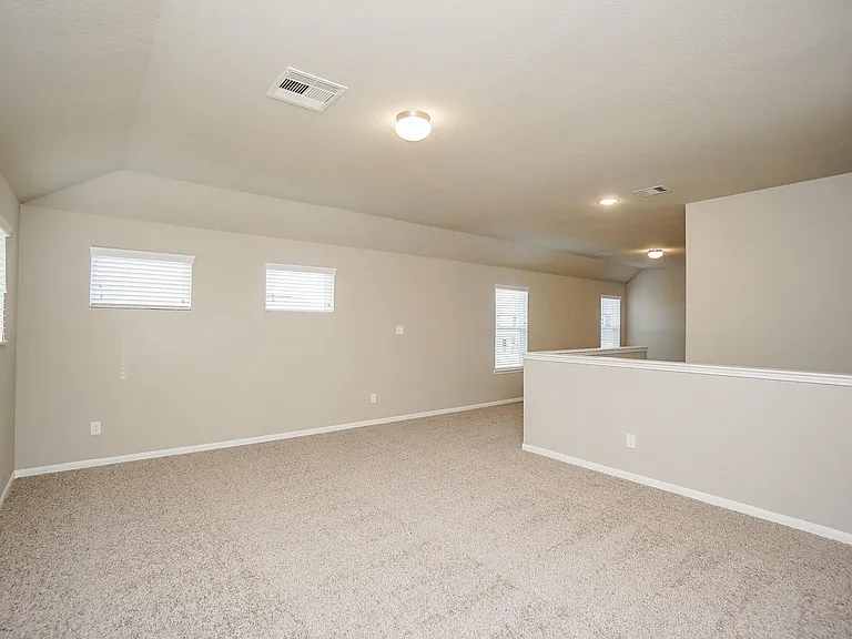 5463 Grand View Dr — Photo 30