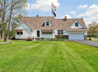 483 Som Center Rd, Mayfield Village, OH 44143