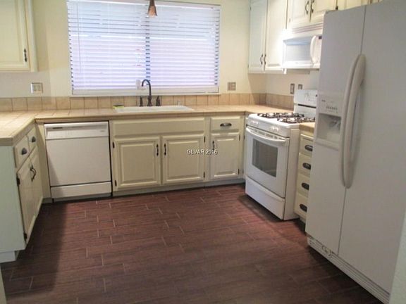 4th image of 2816 Crystal Bay Dr