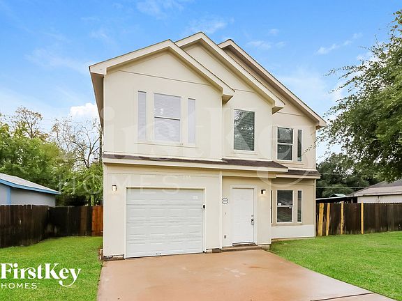 2nd image of 15214 Lance Cir