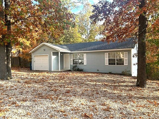 1st image of 41 Headley Dr