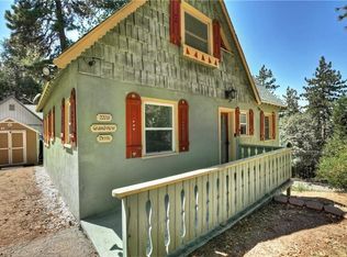 22718 Grand View Dr, Crestline, CA 92322