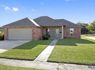 367 N 14th St, Port Allen, LA 70767