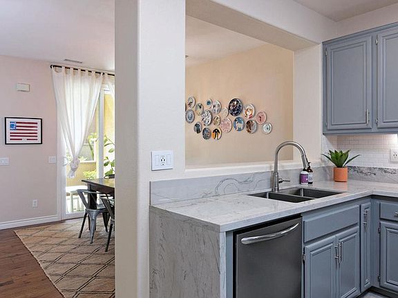 5th image of 284 Lightwood St