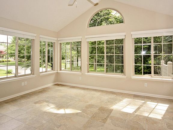 5th image of 17009 Silver Vista Ln