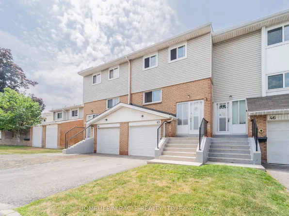 45 Lincoln Ct, Brampton, ON L6T 3Z2