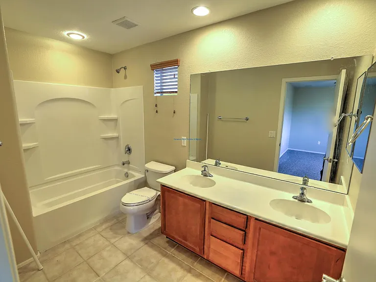 5793 S Cedar Ridge Rd — Photo 9