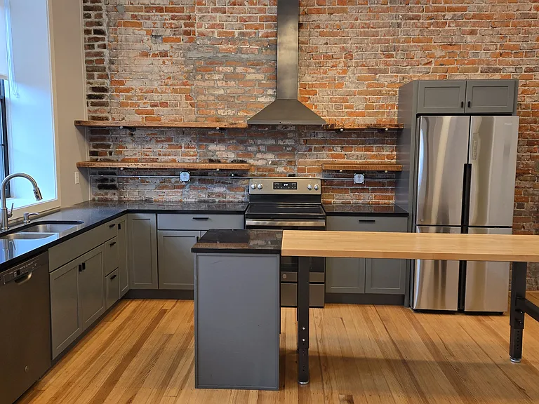 218 N Locust St #203 — Photo 1