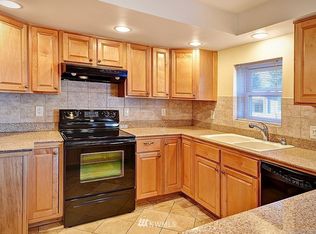 57 SW 140th St, Burien, WA 98166