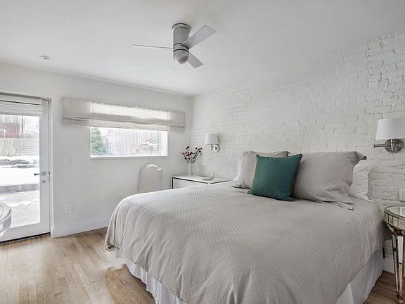 4th image of 318 President St #1