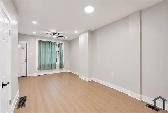 231 E Phil Ellena St — Photo 4