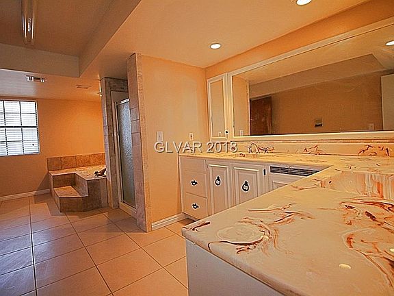 4th image of 412 E Horizon Dr