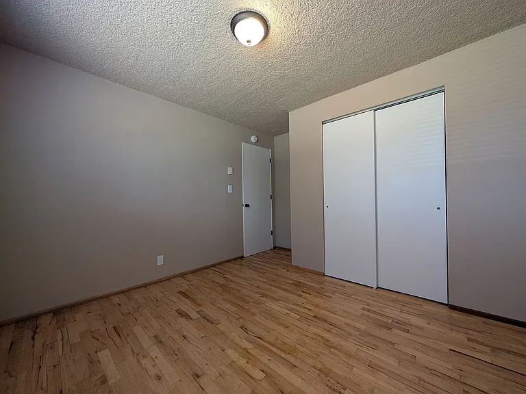 2064 Centennial Blvd — Photo 16