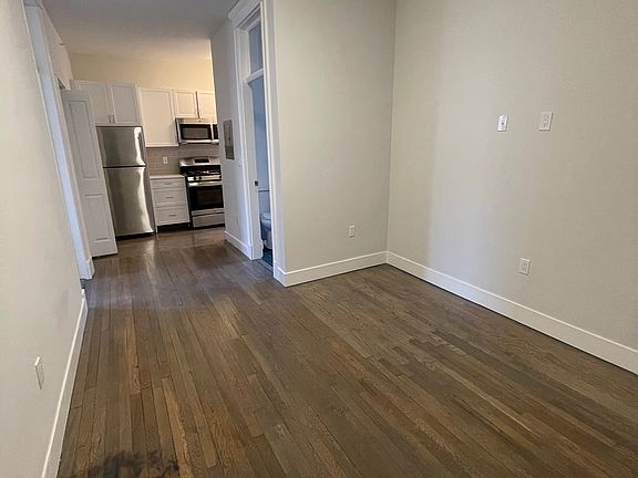 3rd image of 80 Park Dr #18