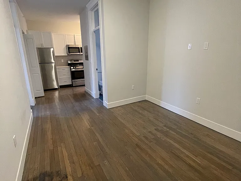 80 Park Dr #18 — Photo 3