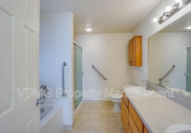 8620 NE 90th Pl — Photo 20