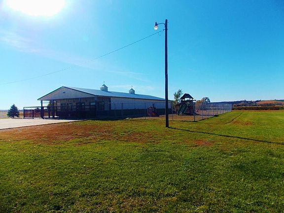 2nd image of 3157 Highway 30
