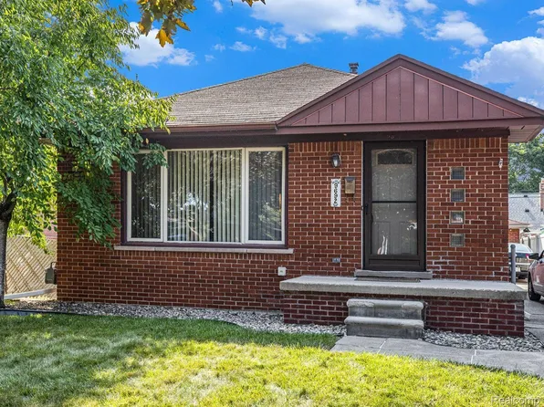 9692 Rosedale Blvd, Allen Park, MI 48101