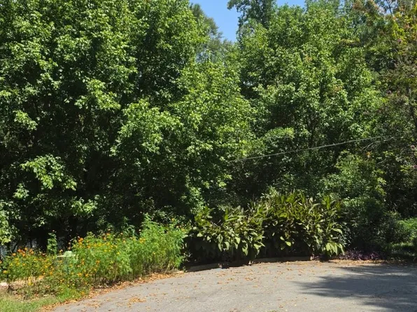 3407 Lawrence St, Scottdale, GA 30079