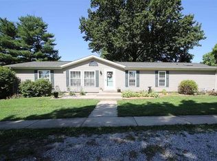 1002 W Main St, Alhambra, IL 62001