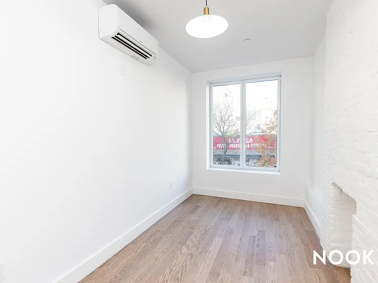 99 Moore St #2A — Photo 6