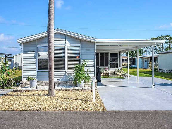 3rd image of 17100 Tamiami Trl Lot 123