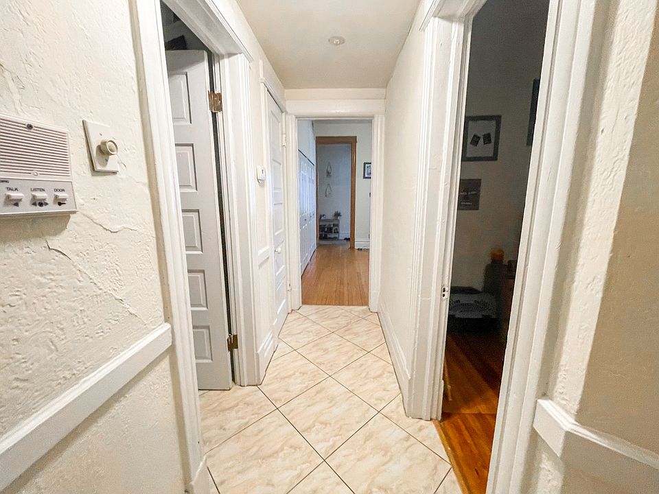 1st image of 4135 N Greenview Ave #4137-1N